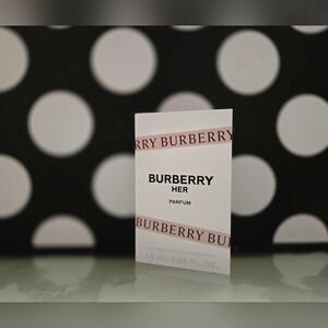10/$25✨️Burberry Her Parfum✨️